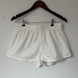 Brandy Melville | White cotton shorts with elastic waistband